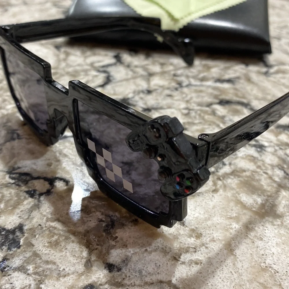 Thug life Fortnite black sunglasses